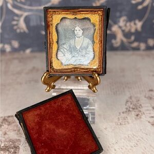 Antique Ambrotype Daguerreotype Photograph Portrait of Woman Civil War Era Case